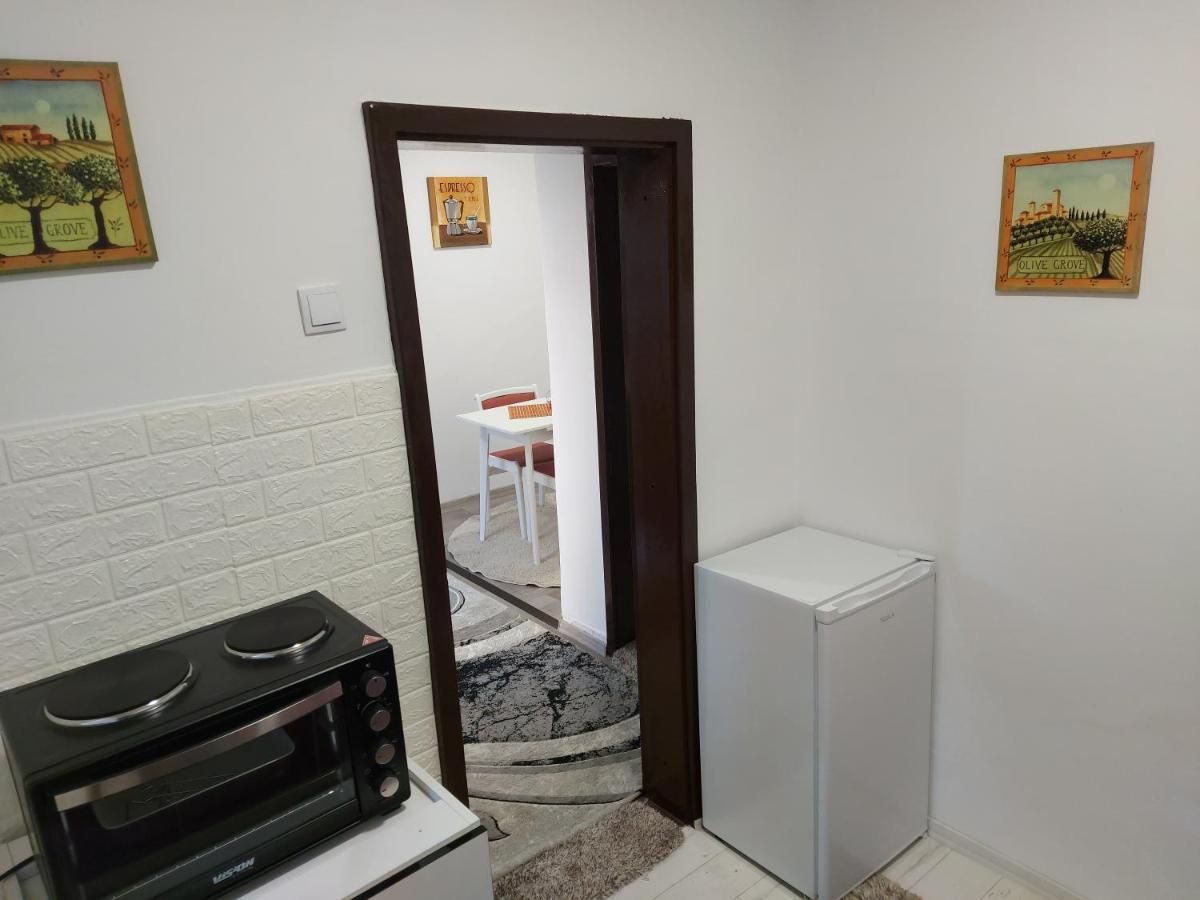 Lovely, Neat And Quite Apartment Dalia, Private Parking Saraievo Exterior foto