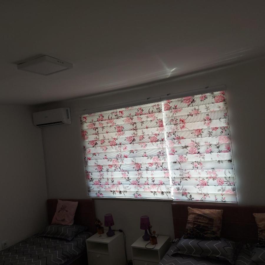 Lovely, Neat And Quite Apartment Dalia, Private Parking Saraievo Exterior foto